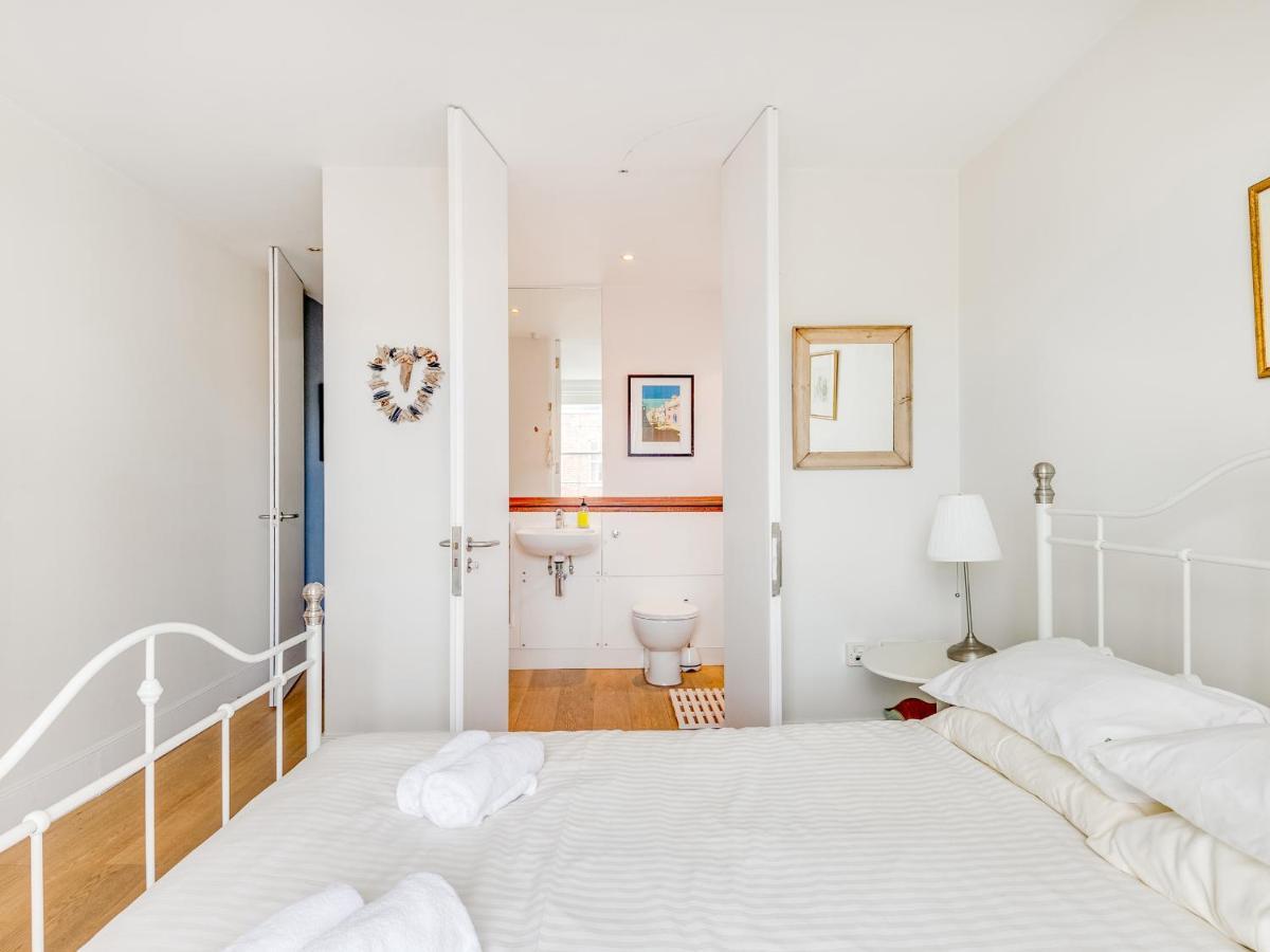 Apt 3, 26 Broad Street Apartment Lyme Regis Bagian luar foto